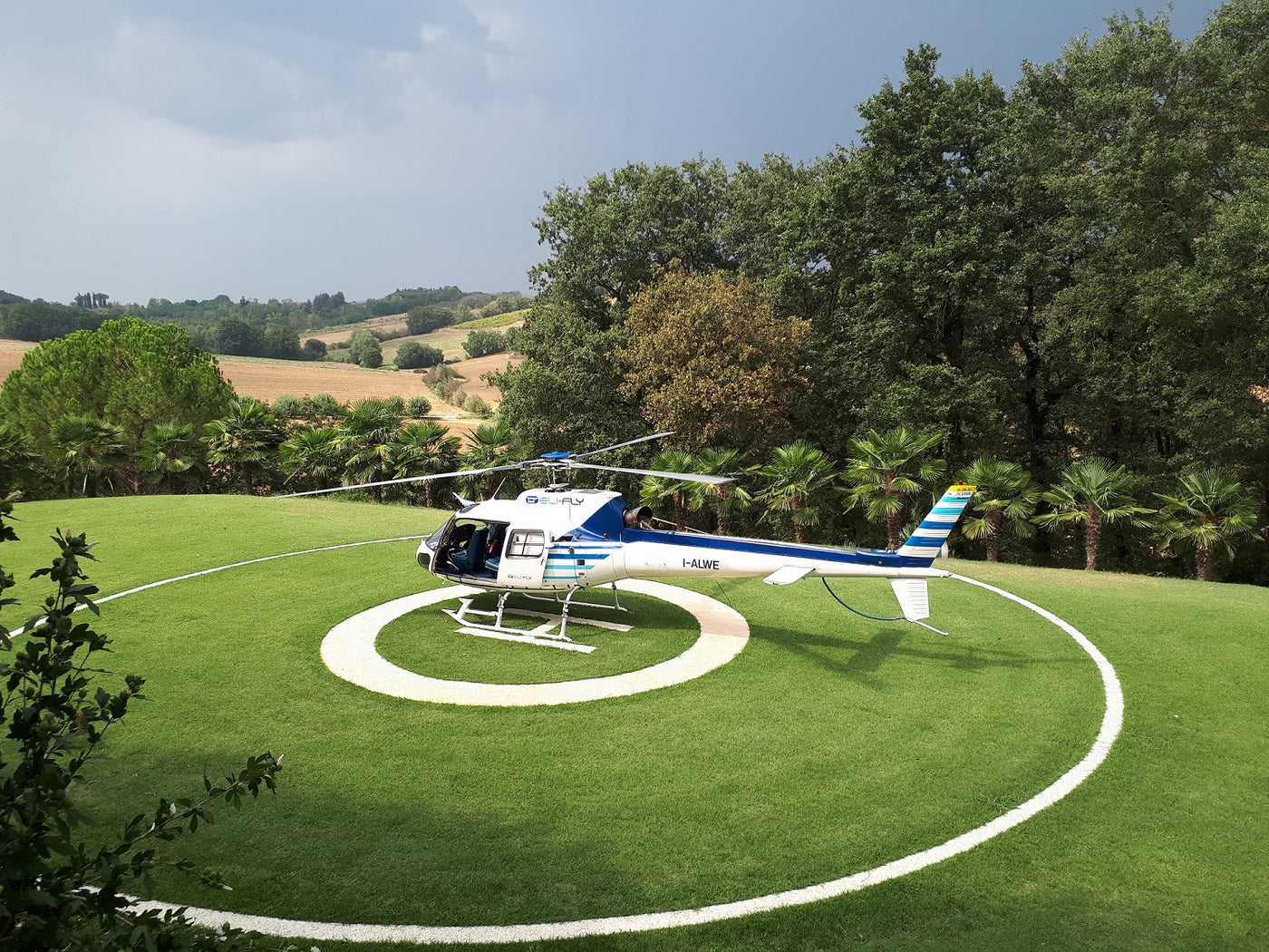 Helicopter disposal model AS350 helicopter MILANO Bresso airport to Cinquale airport LILQ