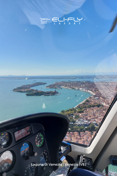 Freedom Tour volo privato in elicottero dalla Laguna di Venezia | 30 min